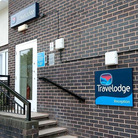 Travelodge Chester Warrington Road Экстерьер фото