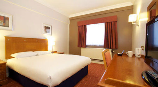 Travelodge Chester Warrington Road Номер фото